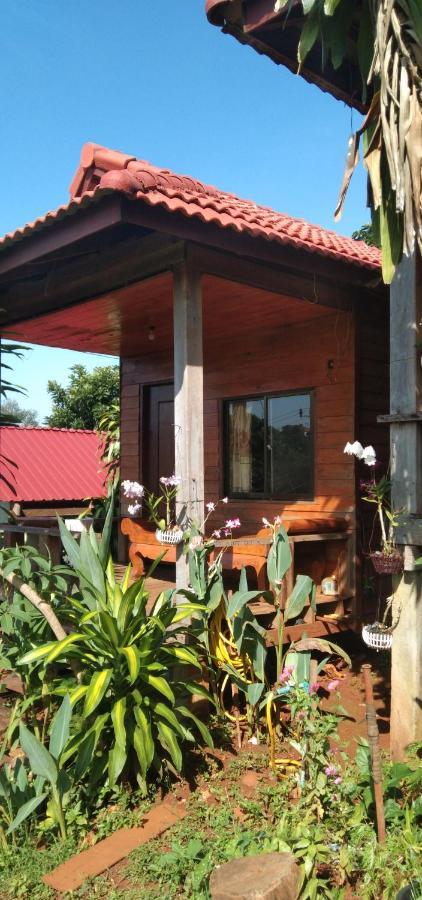 Happy Bungalow & Trekking Banlung Exteriör bild