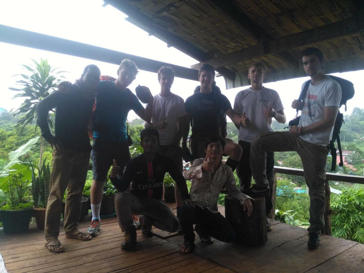 Happy Bungalow & Trekking Banlung Exteriör bild
